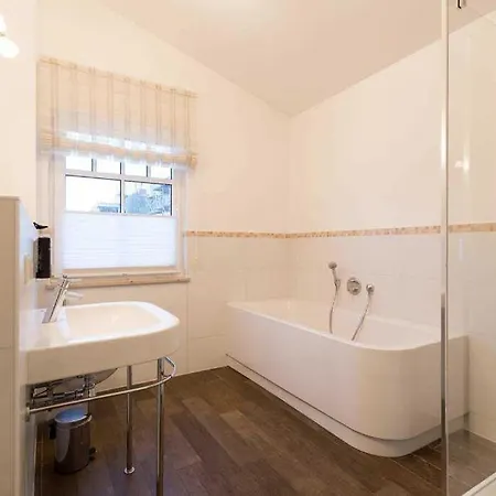 Neue Ernst App 5 Penthouse *