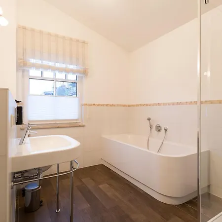 Neue Ernst App 5 Penthouse Apartamento Heringsdorf (Usedom)