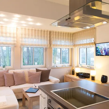 Neue Ernst App 5 Penthouse Apartamento *